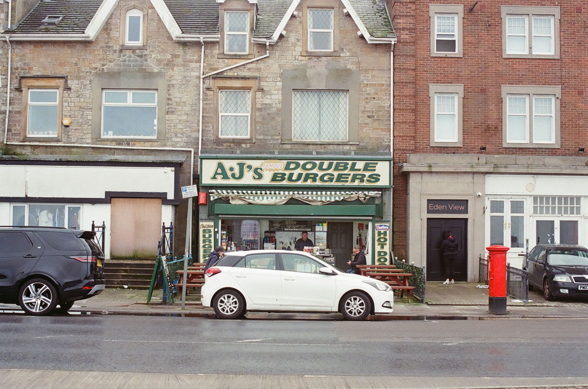 2026-02-24 / 0008_30 — Morcambe — shot on Olympus OM-10n — Fujifilm 400 Colour