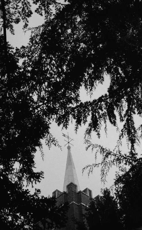 2026-06-03 / IMG_-34 — Hampstead — shot on OM-4 Ti — Agfa APX 400 Black & White